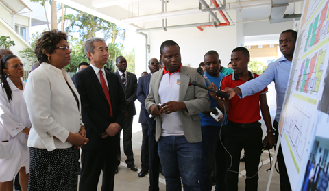 <b> 中國援莫桑比克醫生宿舍樓交付</b>