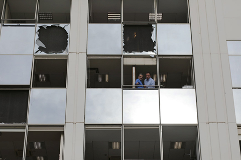 <b> 希臘媒體大樓遭炸彈襲擊</b>