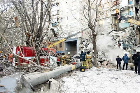 <b>俄居民樓爆天然氣傷亡嚴重 普京到場</b>