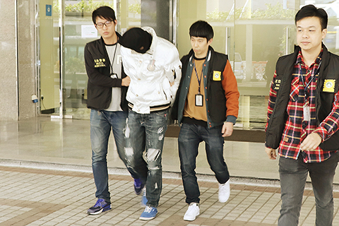 <b>清晨在氹仔遇女事主欲施暴遭抓傷眼睛 </b>