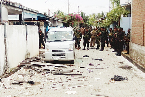 <b>斯軍警聯手擊斃兩恐怖份子 巢穴內現13</b>