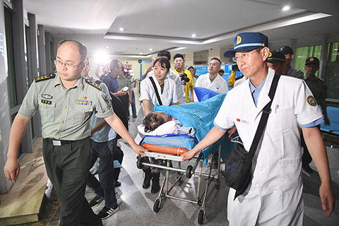 <b>中國旅行團老撾車禍 首批傷員已轉回國</b>