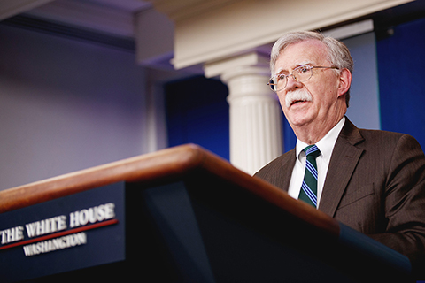 <b>特朗普解僱國家安全事務助理博爾頓 在</b>