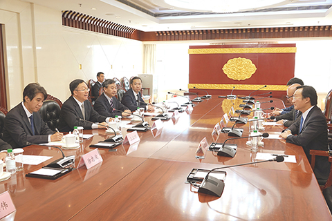 <b>內地與澳門簽學歷互認備忘錄 進一步提</b>