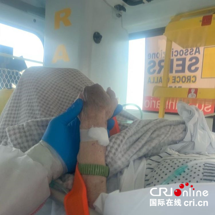 来自意大利橄榄球场的抗疫志愿者姆班达:这是我一生中最忙碌的70天_fororder_2