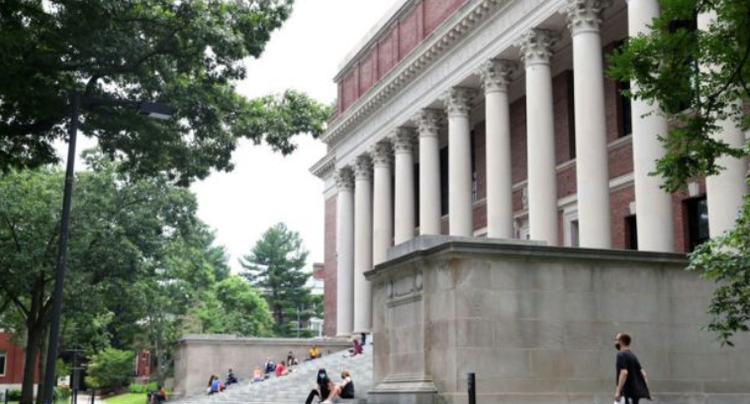 英媒:美国政府对中国学生态度愈发“政治化”