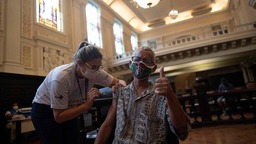 美媒:巴西小城全城接种中国疫苗 成果