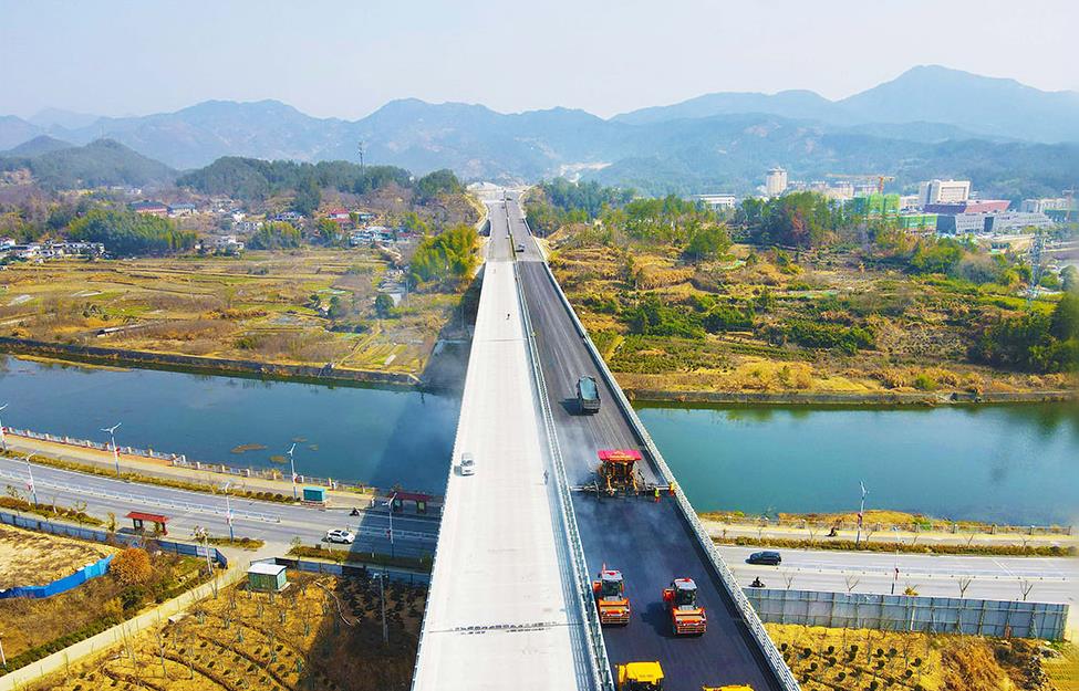 全国多地基础设施建设稳步推进 保畅通