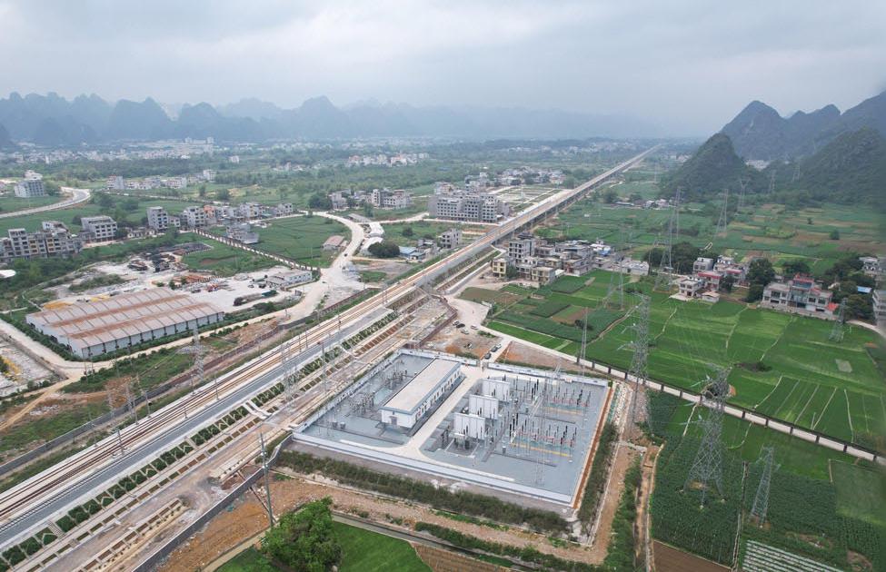 贵南高铁实现全线接触网送电 预计今年