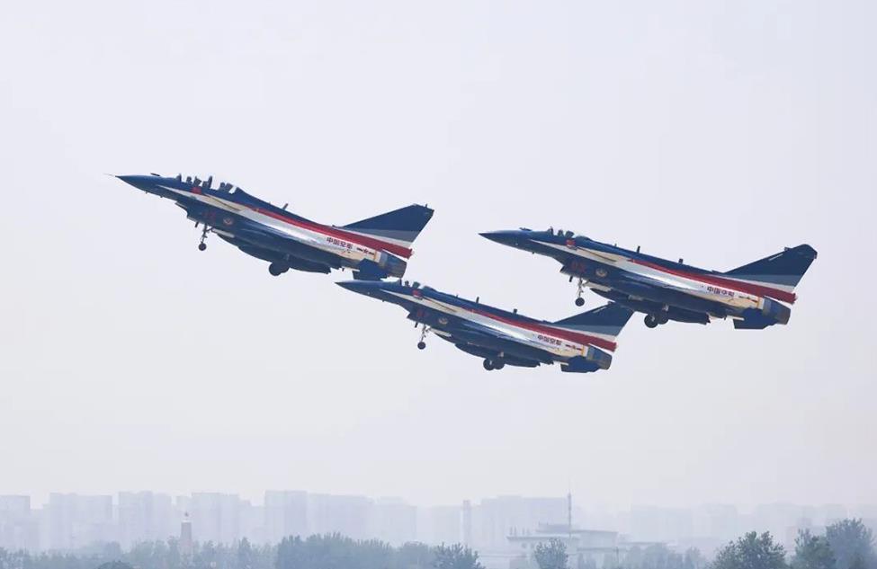 小窗口展现大变化 八一飞行表演队迎来