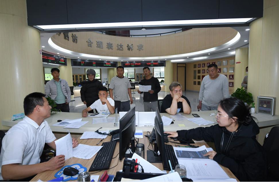 传承践行“浦江经验” 下访接访为民解