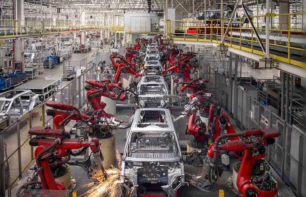 <b>高质量发展推进中国式现代化稳健前行</b>