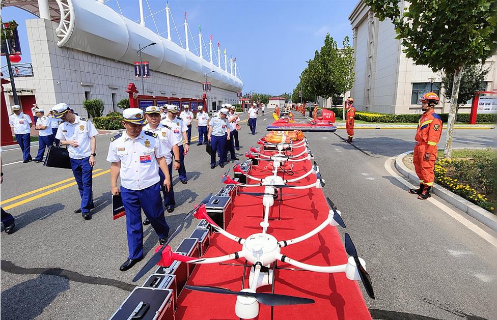 最新装备悉数亮相 全面展示我国后勤保