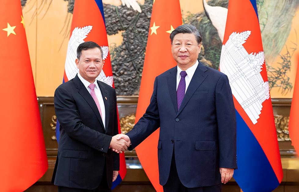 <b>习近平会见柬埔寨首相</b>